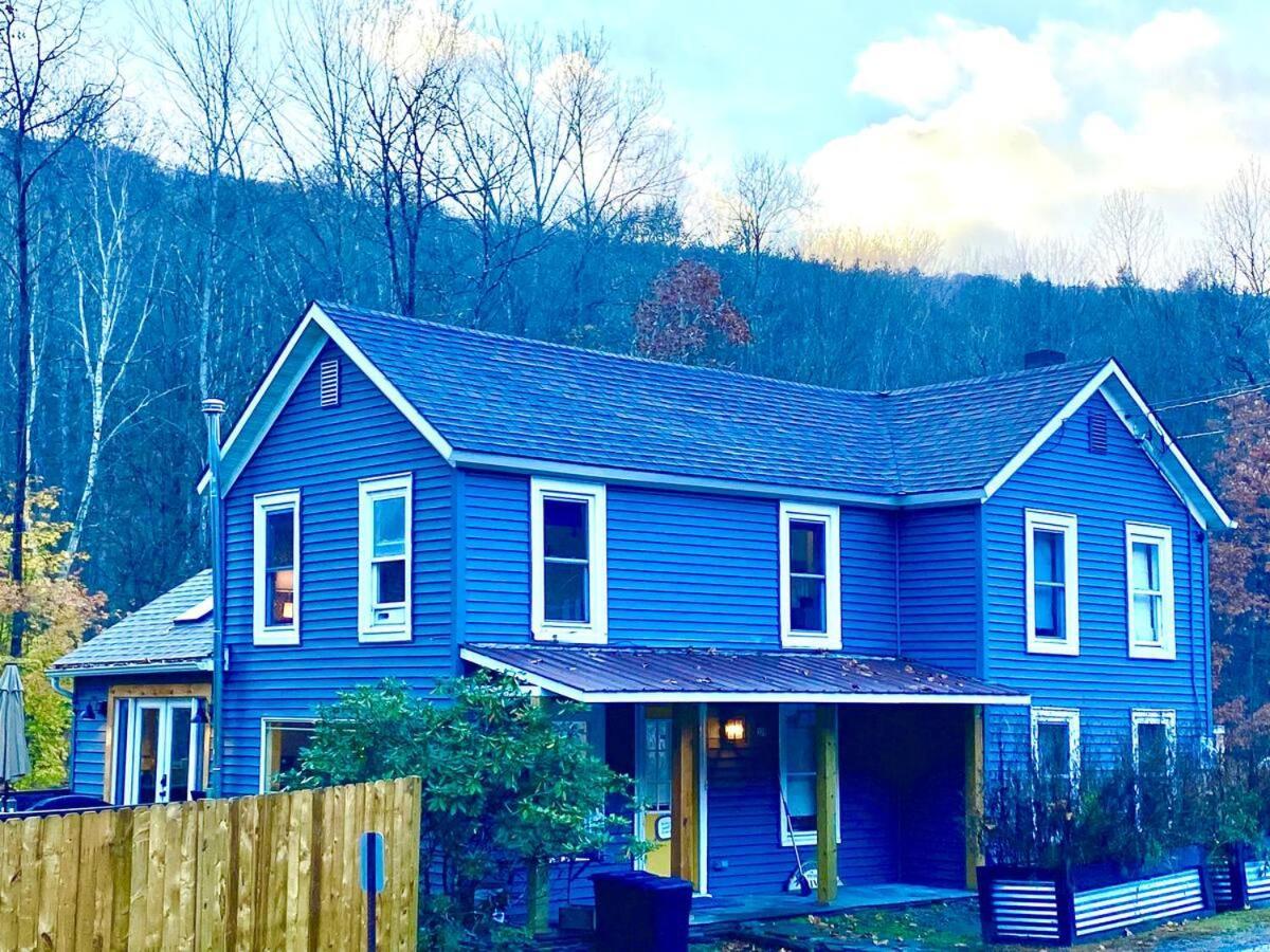 Hébergement de vacances Charming 120-year-old By The Creek. *